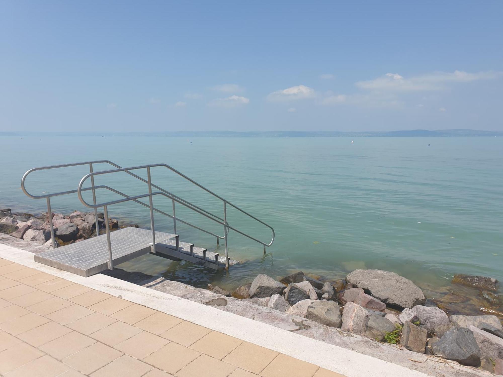 Balaton Lakeside Residence Siofok Ngoại thất bức ảnh